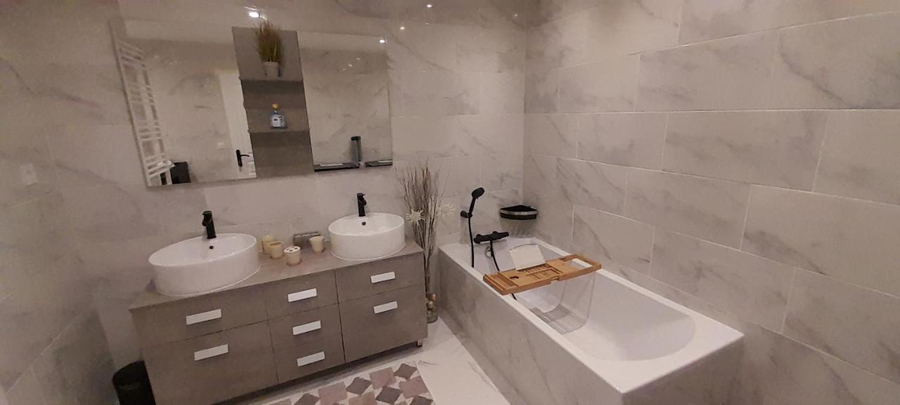 Gîte et Spa 21 Savigny-le-Sec Extérieur photo