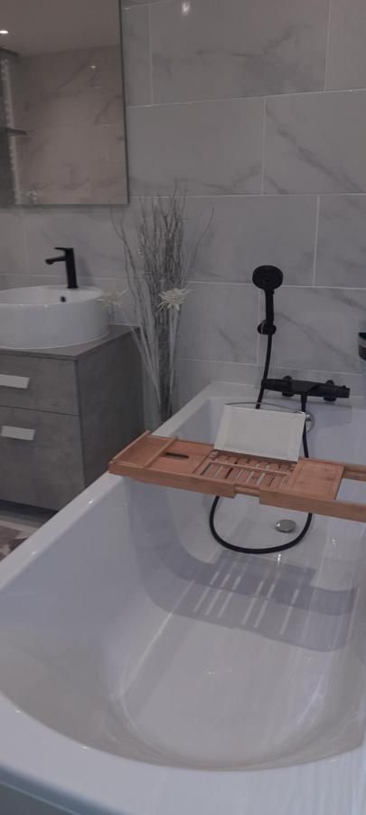 Gîte et Spa 21 Savigny-le-Sec Extérieur photo